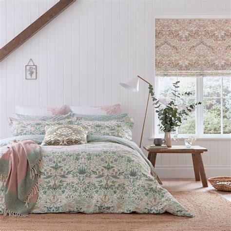 strawberry duvet|william morris strawberry theif bedding.